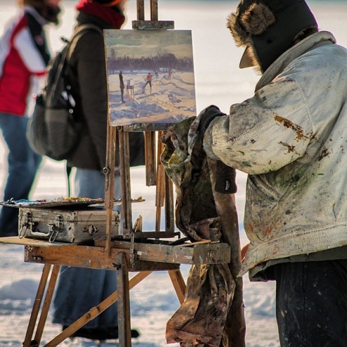 Paint artist on iced lake in Groningen, Netherlands #artist #painting #paterswoldsemeer #netherlands #050 #canond70 #ice #lake #snow #paint #ijs #natuurijs #iceskating #skating