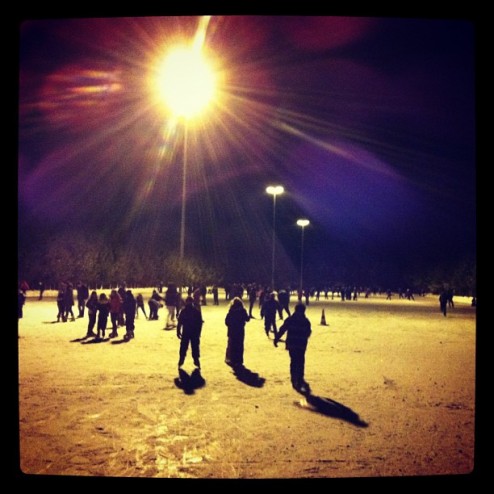 Schaatsen in Noordscheschut, heerlijk dat het weer kan. #natuurijs