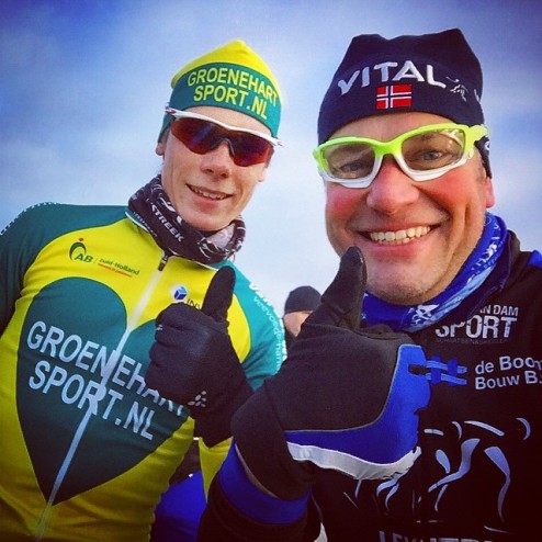 Checking out the wonderful ice this morning with @remcoschouten and lot of friends at Ammerstol Oval. Hottest natural icerink in the world!
#speedskating #schaatsen #ammerstol #krimpenerwaard #stvlekstreek #naturalice #teamgroenehart #teamgroenehartsport #zuidholland #natuurijs #ice