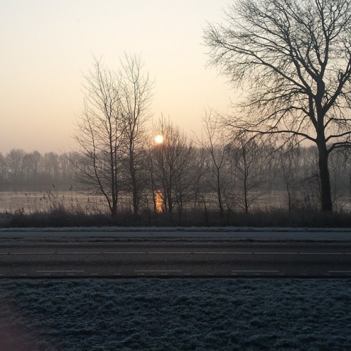 Goedemorgen! Begin van een nieuwe werkweek..Dit plaatje met #zon en #natuurijs wilde ik jullie niet onthouden ????
Ergens in de buurt van #Zwolle

Good morning! Bright start of a new week fulltime of challenges.. #TheNetherlands #trees #naturalice #sunshine
#sky #sun #clouds #ice #outdoor #BeautifulDay #nofilter #NiceWeather #morning