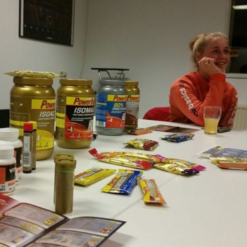leerzame avond over Powerbar en Peptiplus. girlpowerrrr
#powerbar #peptiplus #strengewinter #natuurijs #mkbasics.nl #paletschilderwerken #schaatsmeiden