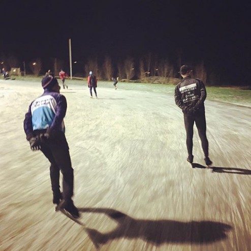 Het is weer zo ver! #schaatsen #natuurijs #ammerstol