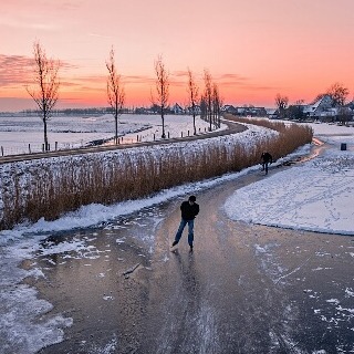 #Uniglobethltravel #hetisweerwinterweer #schaatsen #natuurijs #groupevent #teambuilding #teamthl