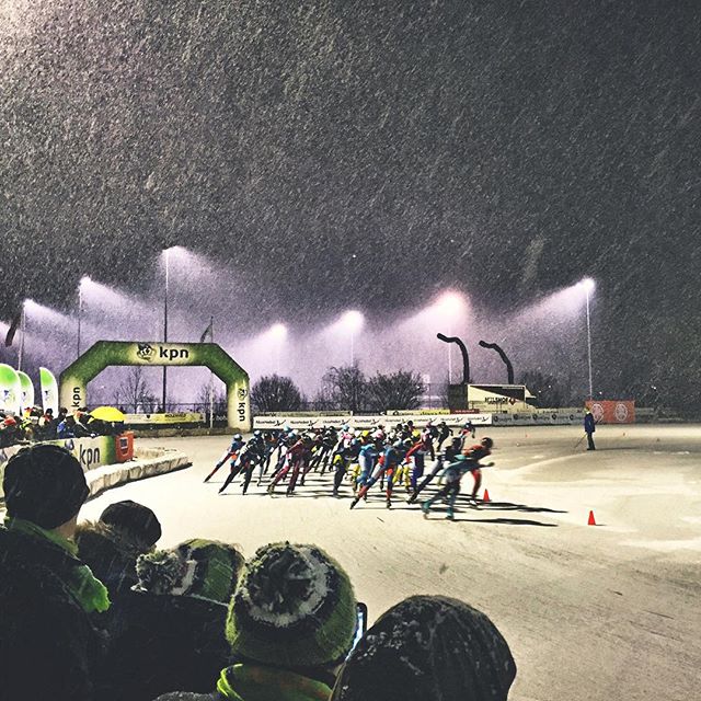 It's Winter! #iceskating #dutch #winter #kpn #unox #schaatsen #viking #haaksbergen #natuurijs #marathon #rtvoost #igersholland #ig_nederland #super_holland #igersenschede #ijsch #nature #instagood #picoftheday #nos #rtl4