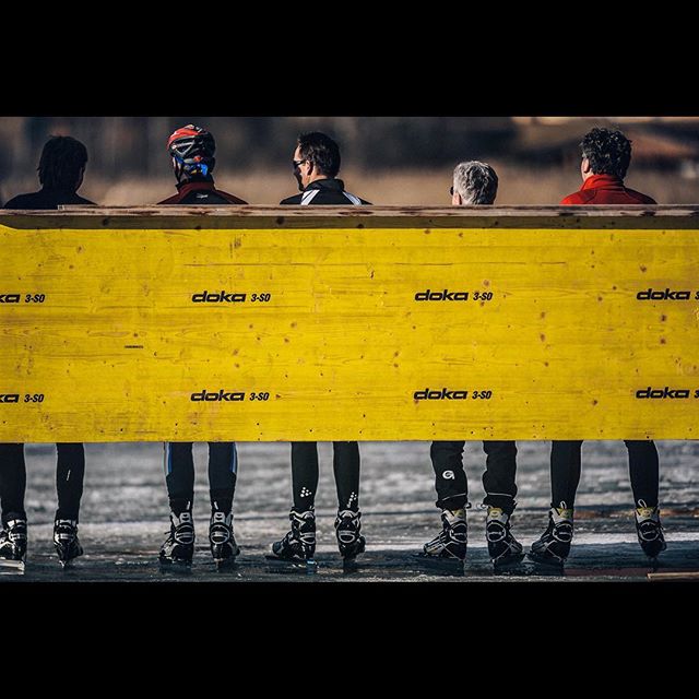 Als de (Spielplatz der) natuur roept... #spielplatzdernatur #weissensee #natuurijs #marathonschaatsen #schaatsen #alternatieveelfstedentochtweissensee