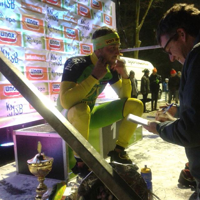 Winnaar van de natuurijsmarathon in Haaksbergen, Gary Hekman, doet zijn verhaal. #marathonschaatsen #natuurijs #winnaar #Haaksbergen #schaatsen #hijkomt #ijspret #winteriscoming #winterishere